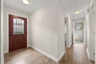 Photo #3: 260012116 Listing