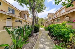 Photo #5: 260012135 Listing