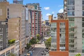 Photo #3: 260012149 Listing