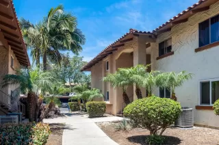 Photo #4: 260012155 Listing