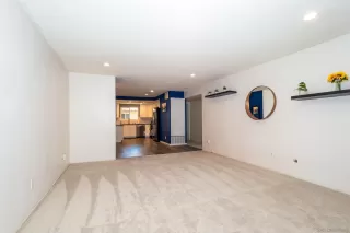 Photo #6: 260012155 Listing