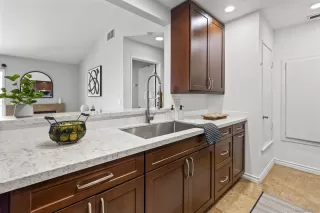 Photo #2: 260012166 Listing