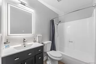 Photo #4: 260012190 Listing