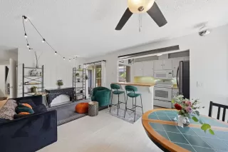 Photo #4: 260012195 Listing