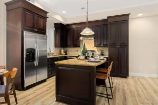 Photo #5: 260012203 Listing