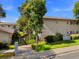Photo #1: 260012206 Listing