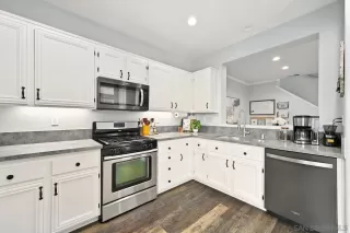 Photo #5: 260012219 Listing 