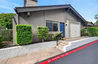 Photo #2: 260012232 Listing
