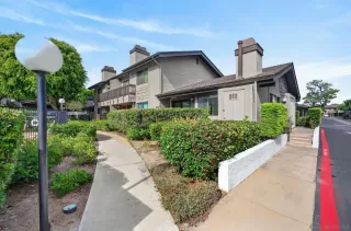 Photo #3: 260012232 Listing