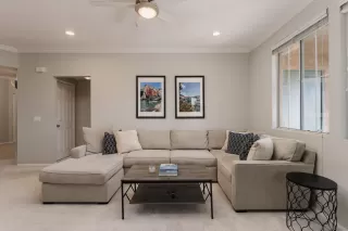 Photo #2: 260012238 Listing