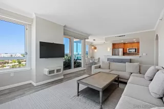 Photo #1: 260012243 Listing