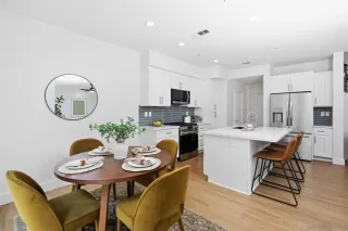 Photo #3: 260012246 Listing 