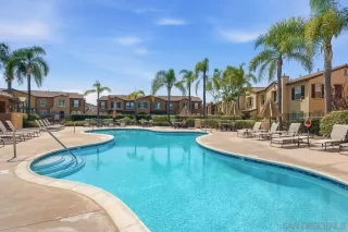 Photo #4: 260012252 Listing