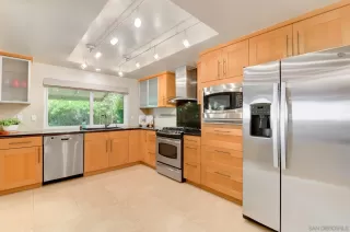 Photo #6: 260012265 Listing