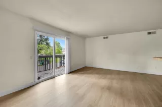 Photo #1: 260012313 Listing