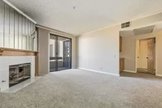 Photo #2: 260012329 Listing 