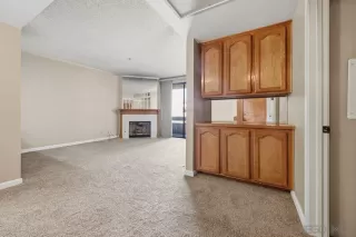 Photo #3: 260012329 Listing 
