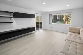 Photo #3: 260012346 Listing