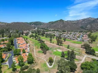 Photo #2: 260012349 Listing