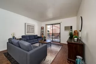 Photo #2: 260012358 Listing 