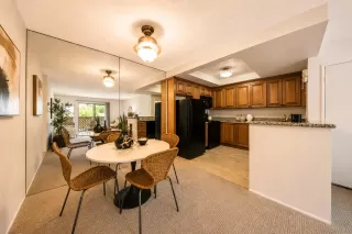 Photo #3: 260012367 Listing 