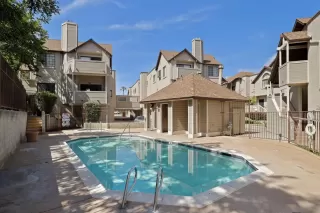 Photo #3: 260012394 Listing 