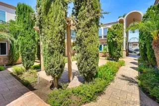 Photo #6: 260012396 Listing