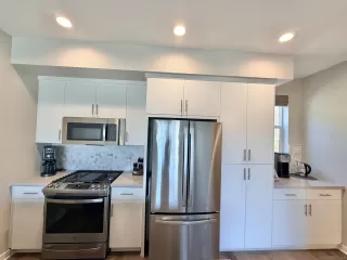 Photo #3: 260012410 Listing