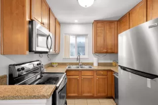 Photo #6: 260012417 Listing