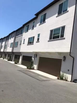 Photo #3: 260012419 Listing