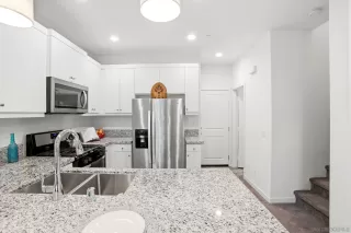 Photo #6: 260012424 Listing