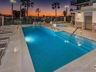 Photo #2: 260012443 Listing