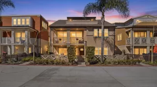 Photo #1: 260012444 Listing