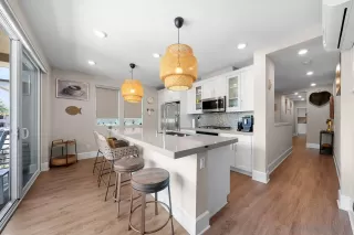 Photo #4: 260012444 Listing