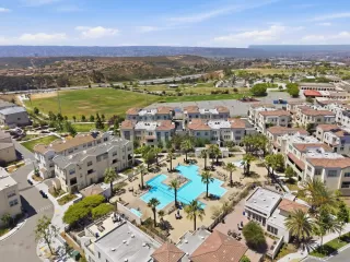 Photo #3: 260012446 Listing