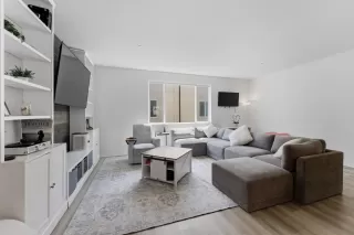 Photo #6: 260012446 Listing