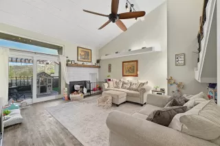 Photo #6: 260012450 Listing