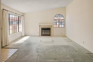 Photo #1: 260012452 Listing