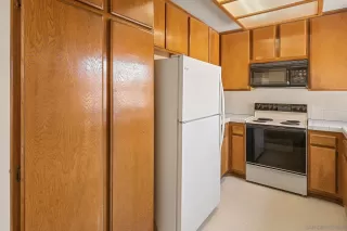 Photo #4: 260012452 Listing