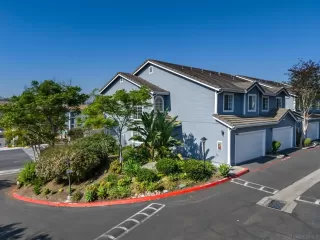 Photo #2: 260012457 Listing
