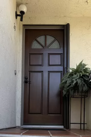 Photo #1: 260012463 Listing