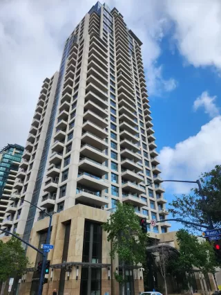 Photo #2: 260012483 Listing