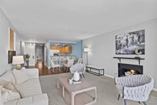 Photo #2: 260012536 Listing