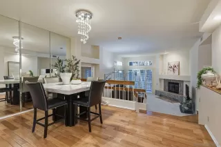 Photo #3: 260012539 Listing