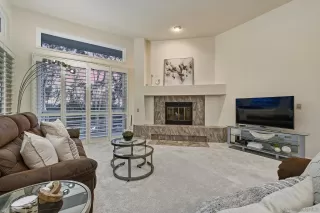 Photo #4: 260012539 Listing