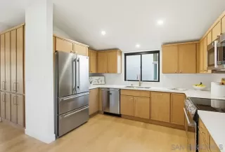 Photo #6: 260012541 Listing