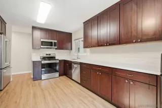 Photo #1: 260012546 Listing