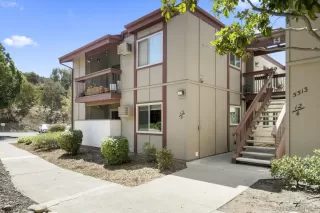 Photo #5: 260012546 Listing