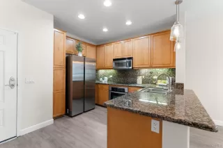 Photo #2: 260012549 Listing 