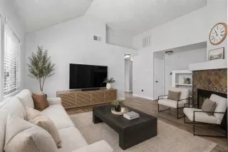 Photo #5: 260012559 Listing 